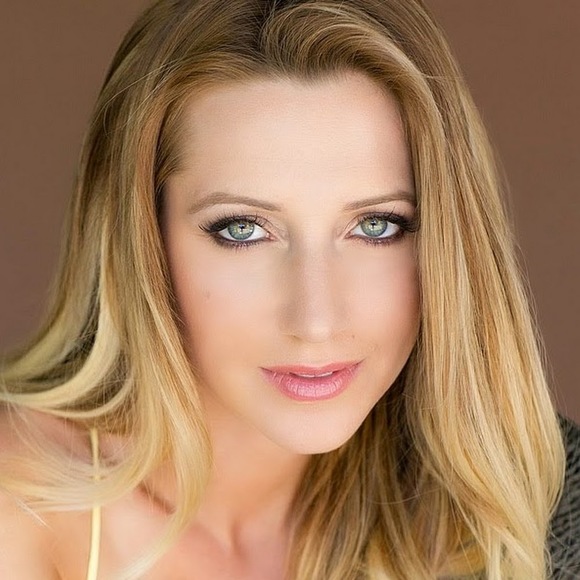 Meet your Posher, Anna rose - Picture 1 of 1